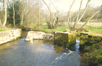 Watermeadow sluice at Lakehouse – restored by RWT